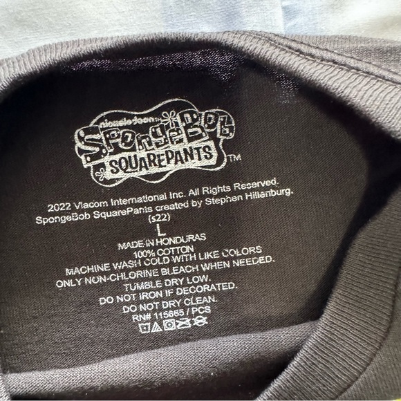 Spongebob Square Pants Black Short Sleeve Tshirt Men's Size LG Graphic Print - Picture 3 of 3